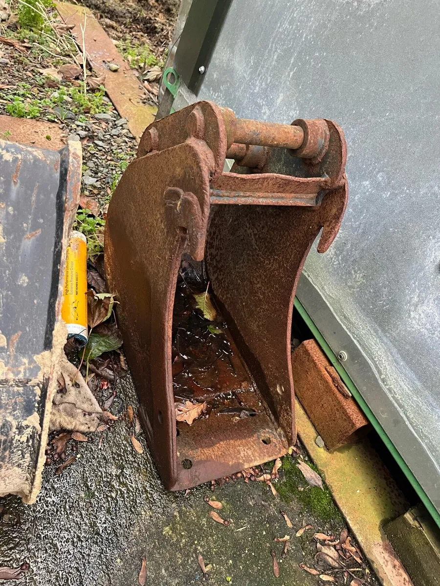 9” - 12” - 24” buckets - Image 1