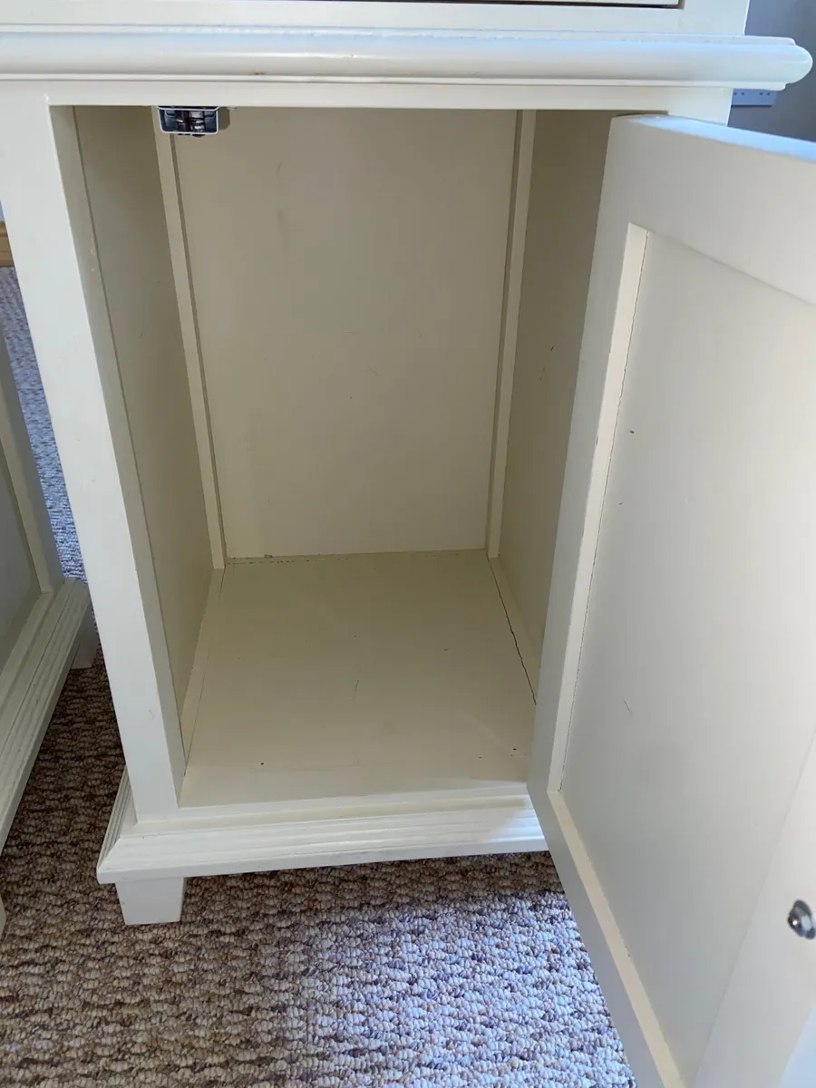 Bedside lockers - Image 4