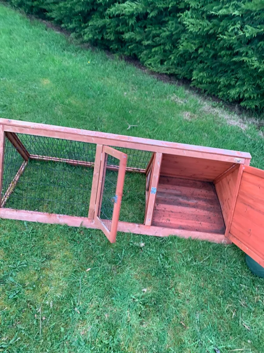 Rabbit hutch - Image 2
