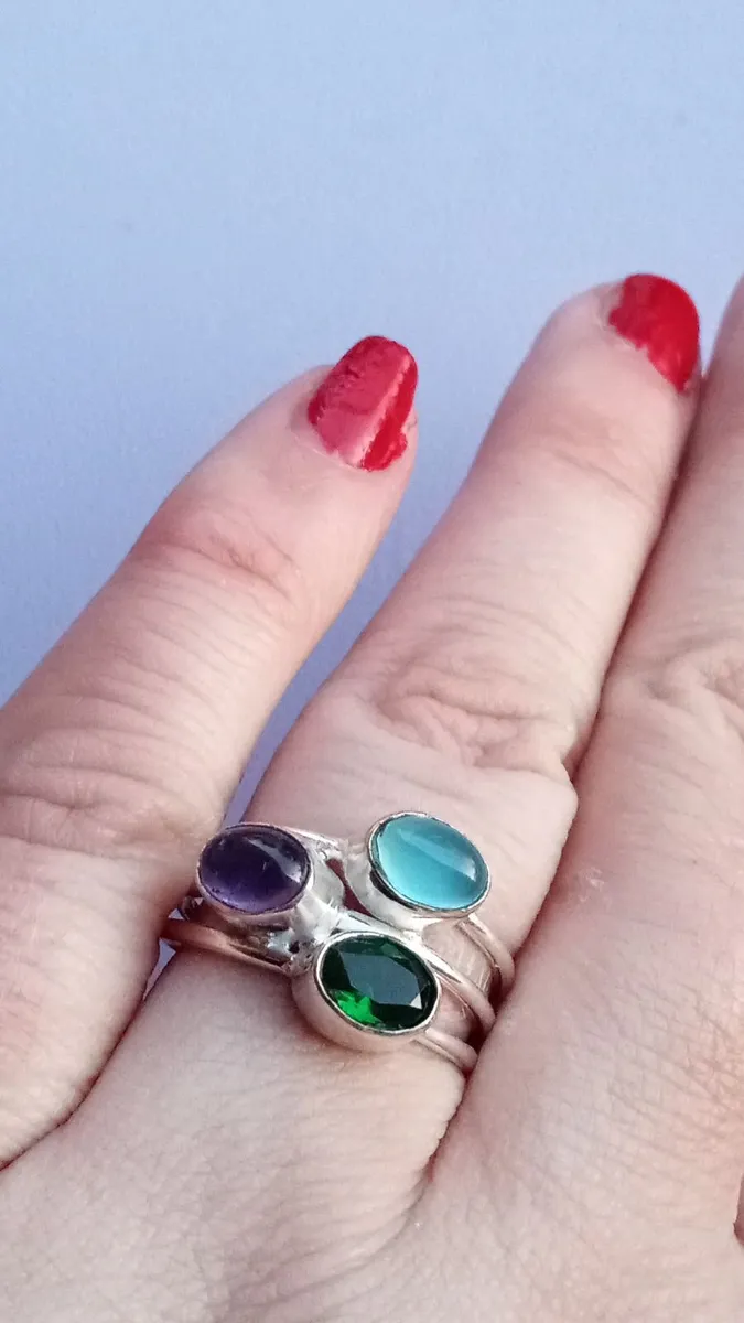 Beautiful Multi Gem Ring - Image 3