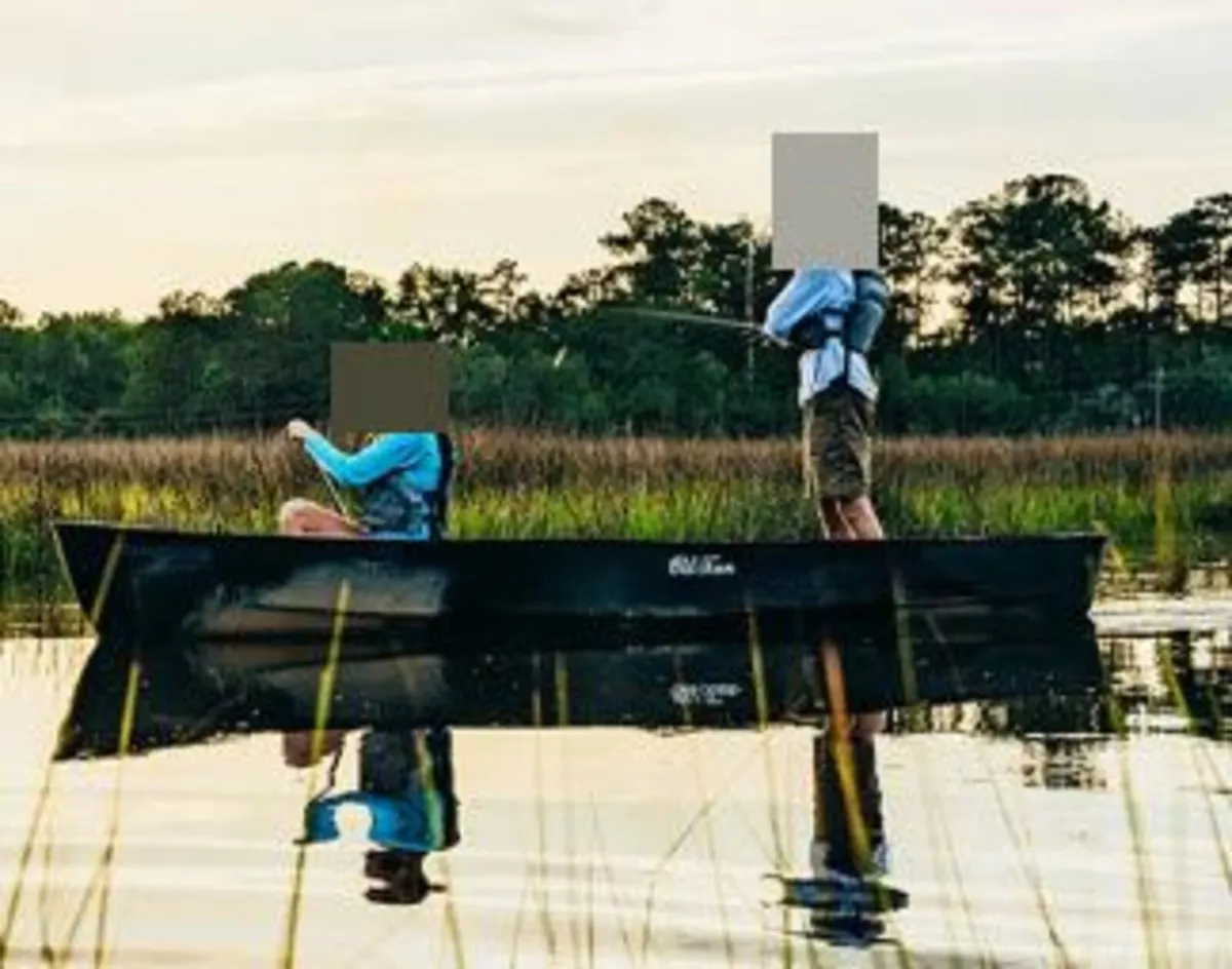 CANADIAN CANOE DISCOVERY SPORT 15 FT SQUARES STERN - Image 3