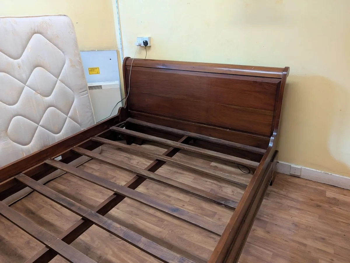 King size bed