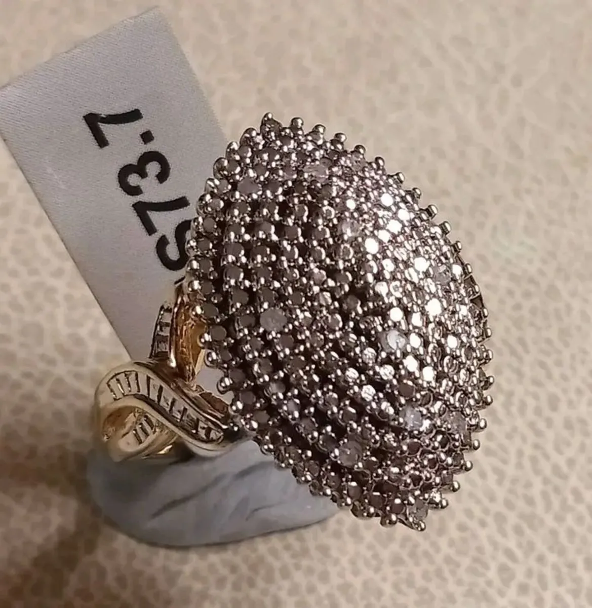 Beautiful Diamond Ring - Image 3