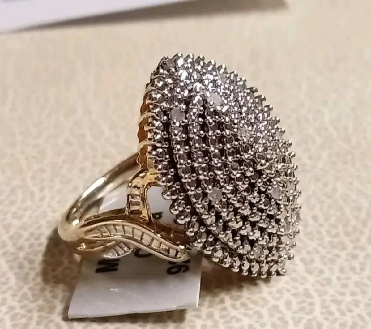 Beautiful Diamond Ring - Image 4