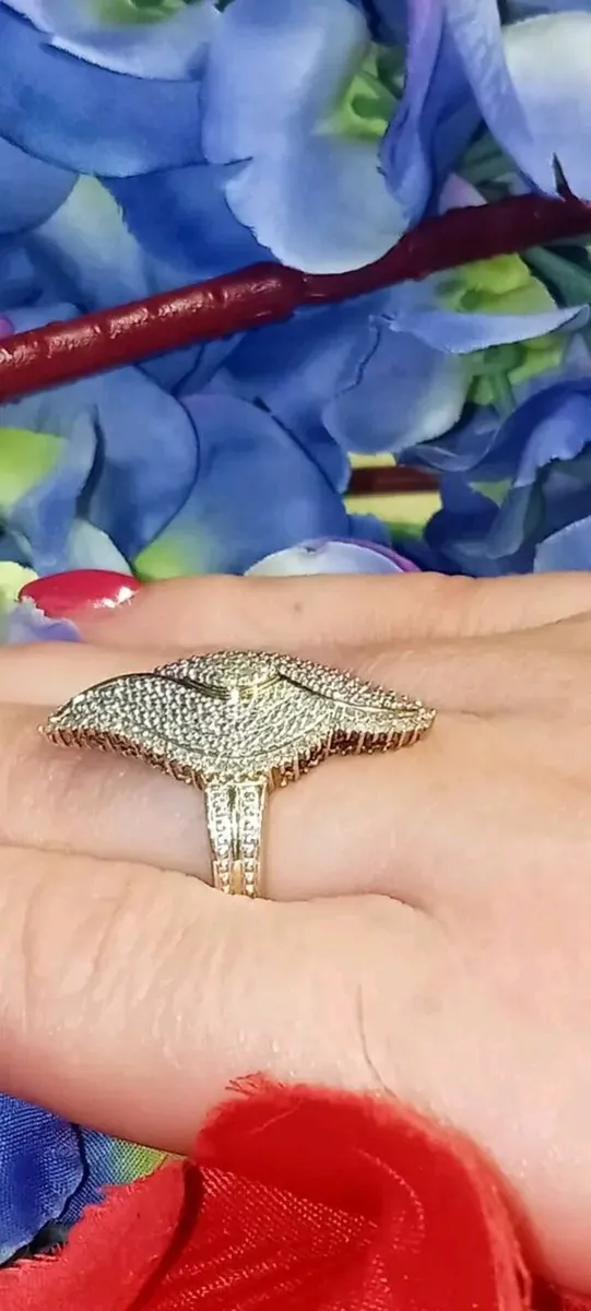Beautiful Diamond Ring - Image 4
