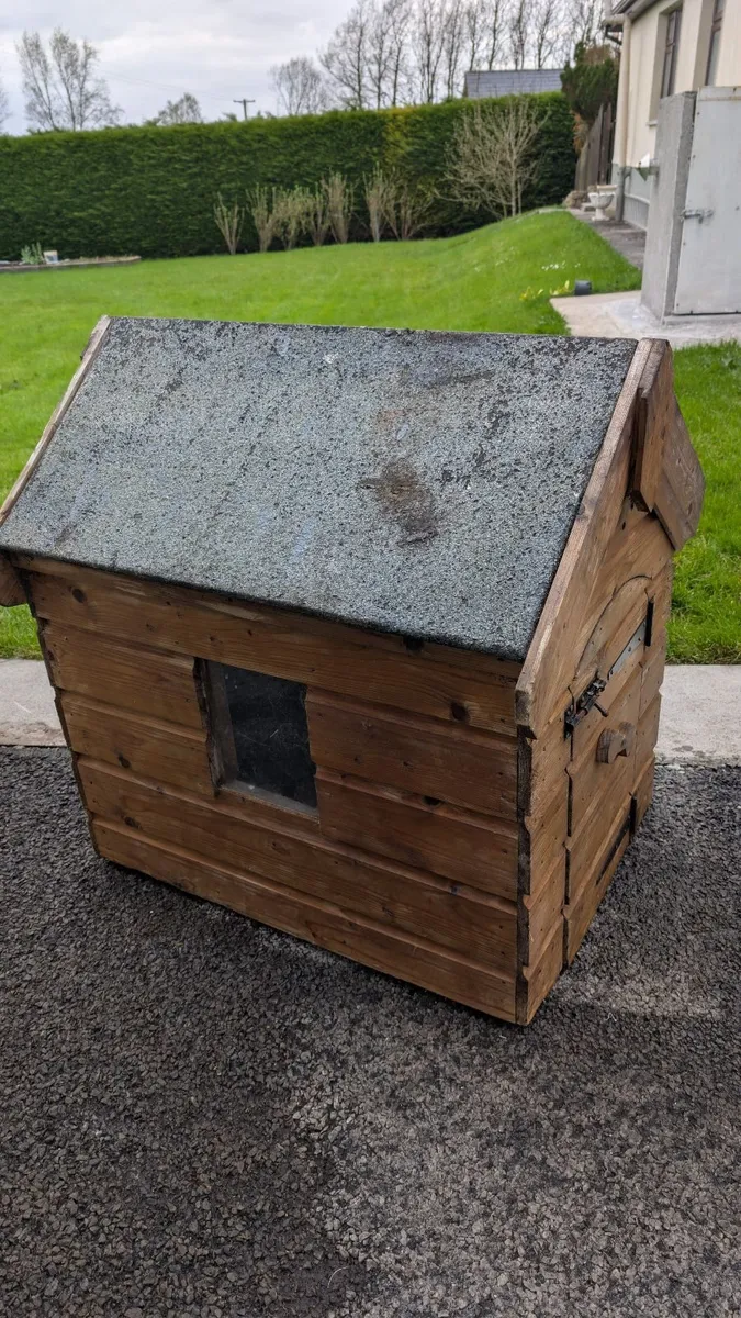 Second Hand Dog Kennel - Image 2