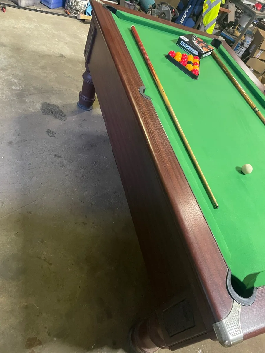 Pool table - Image 4