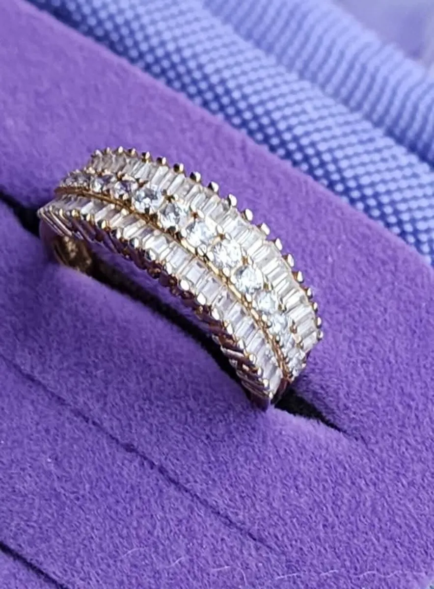 Beautiful Dress Ring - Image 2