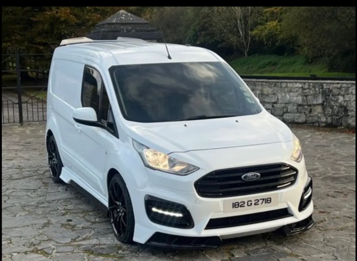 Ford Transit Connect Limited - Image 2