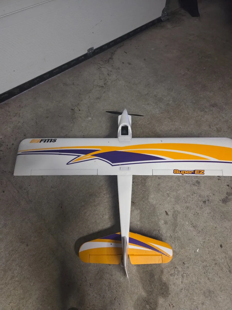 Rc plane with controller and charger - Image 2