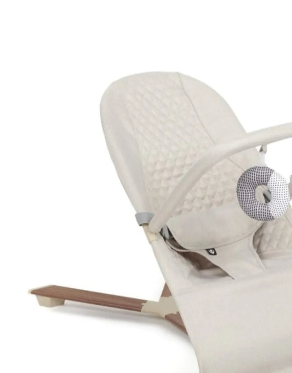 Babylo Luxe Gravity Bouncer Cashmere/Walnut