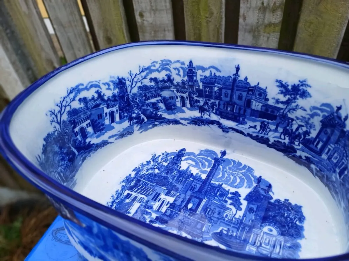 Large Victoria Ware Porcelain Footbath - Image 3
