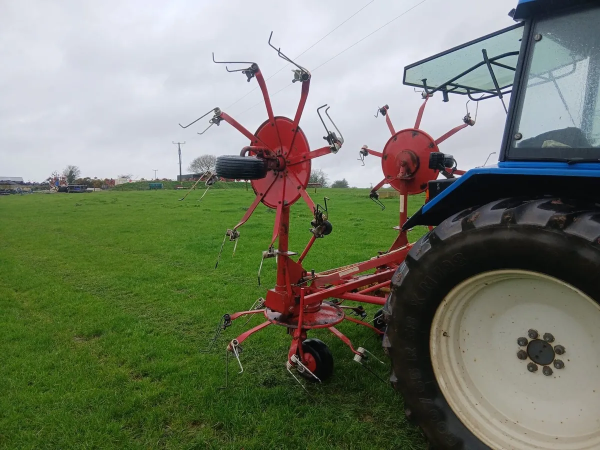 Lely Lotus 600 Tedder - Image 4