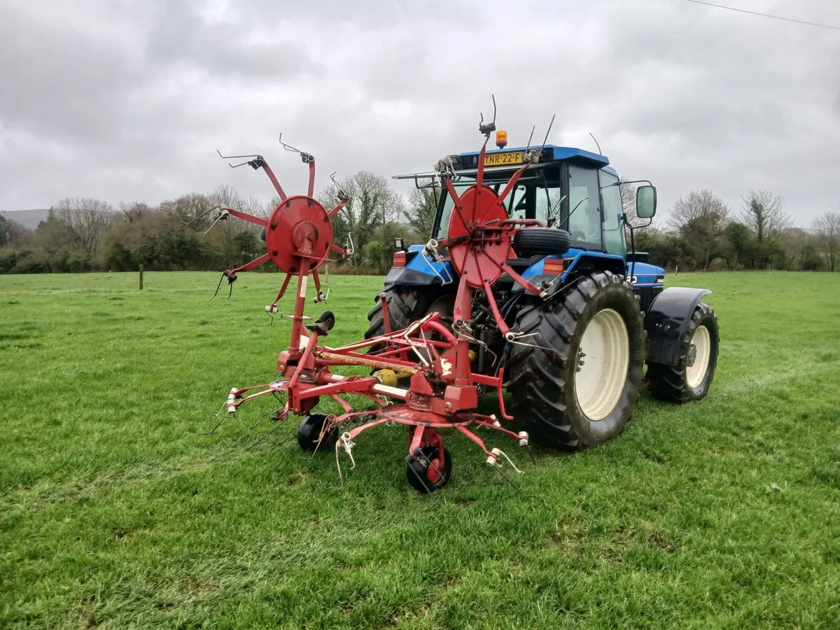 Lely Lotus 600 Tedder - Image 3