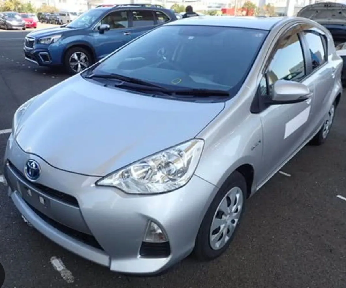 Toyota aqua for breaking