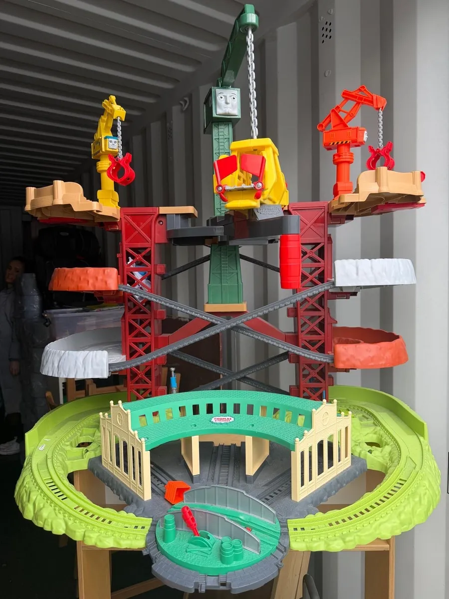 Thomas the tank engine train set