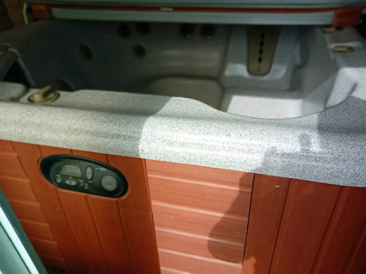 Hot Tub,5 Person. - Image 2