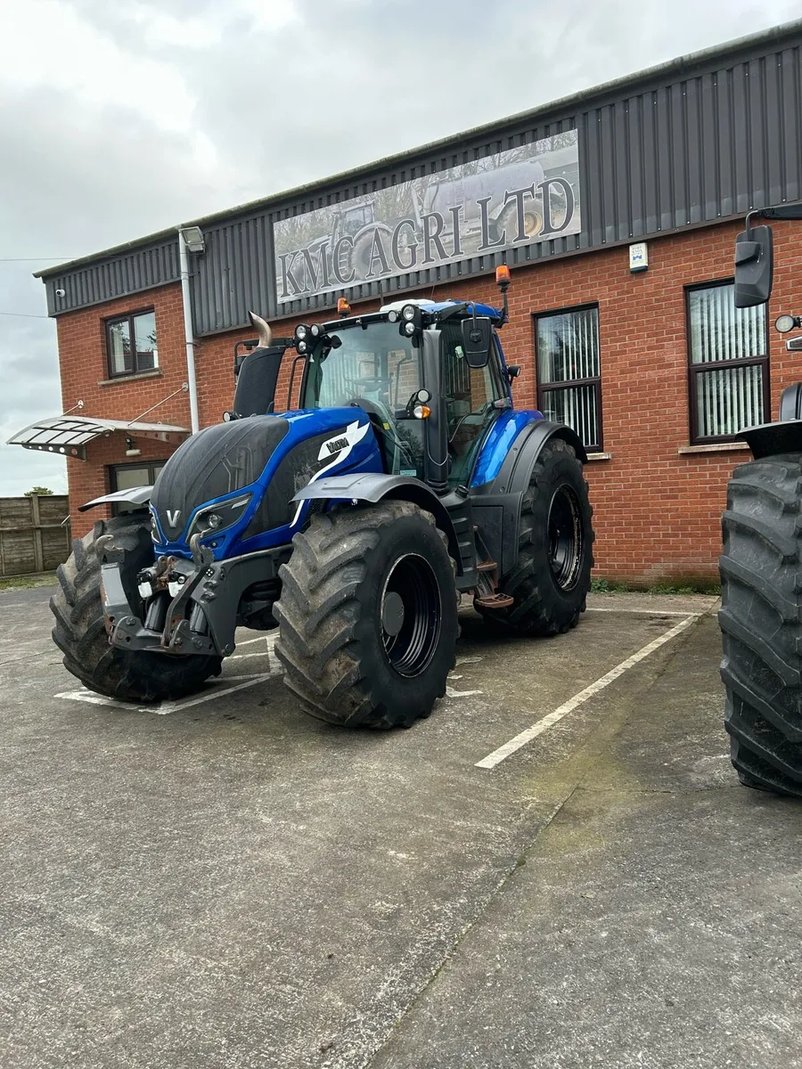 2019 valtra t194 - Image 1