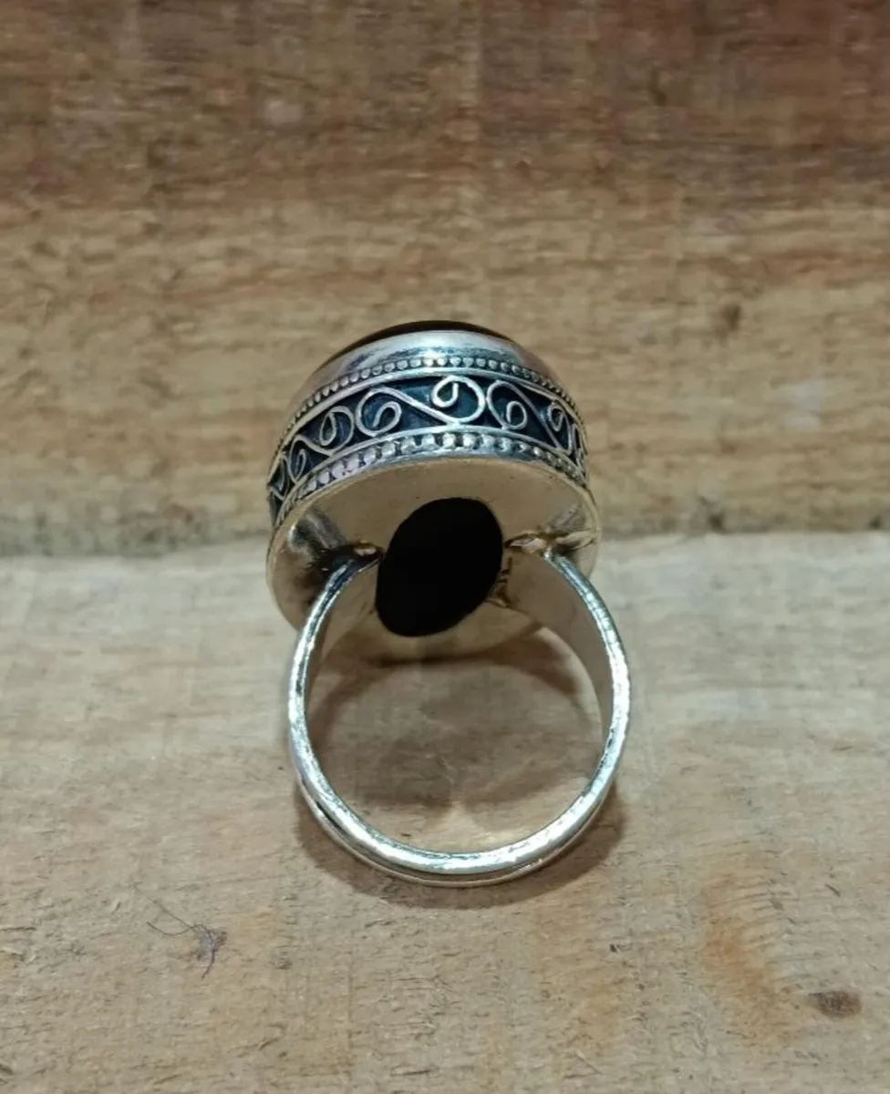 Beautiful Dress Ring - Image 4