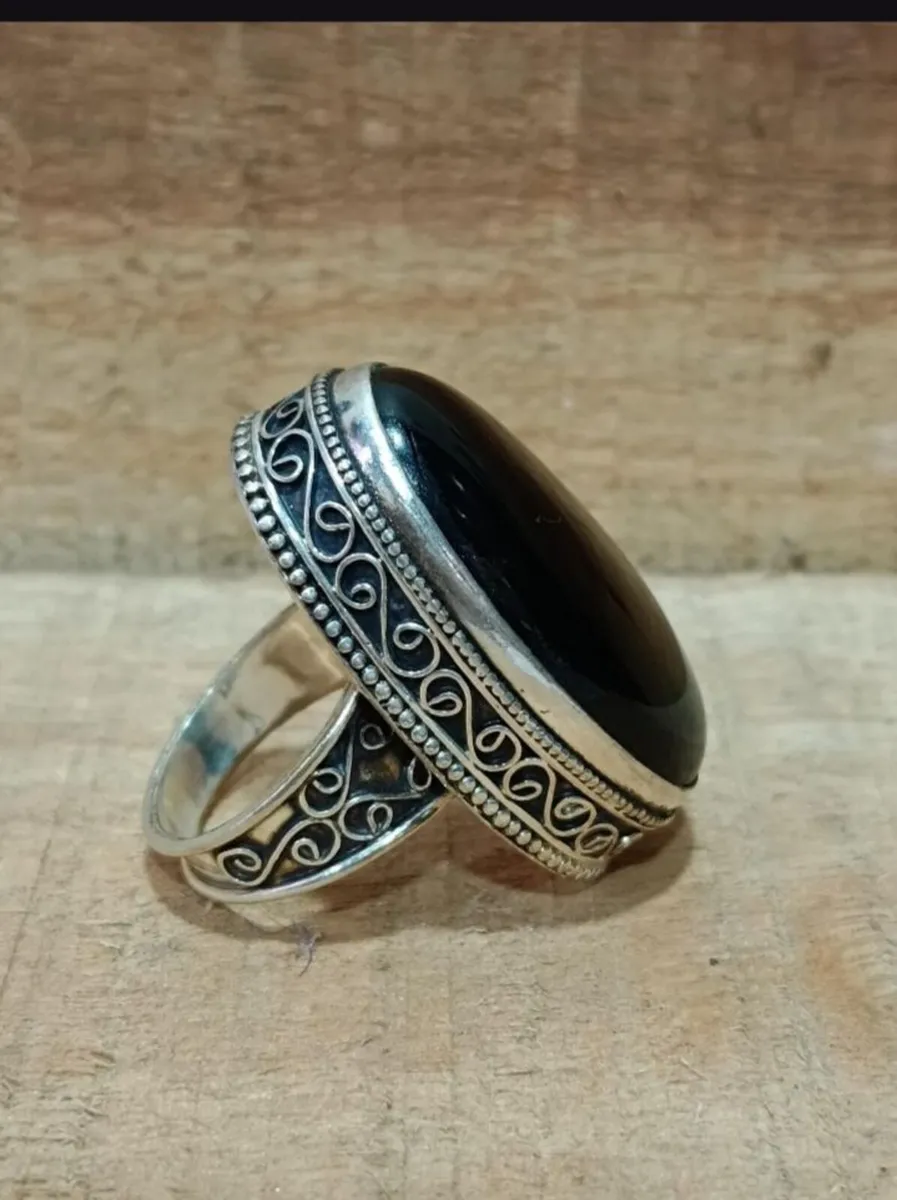 Beautiful Dress Ring - Image 1