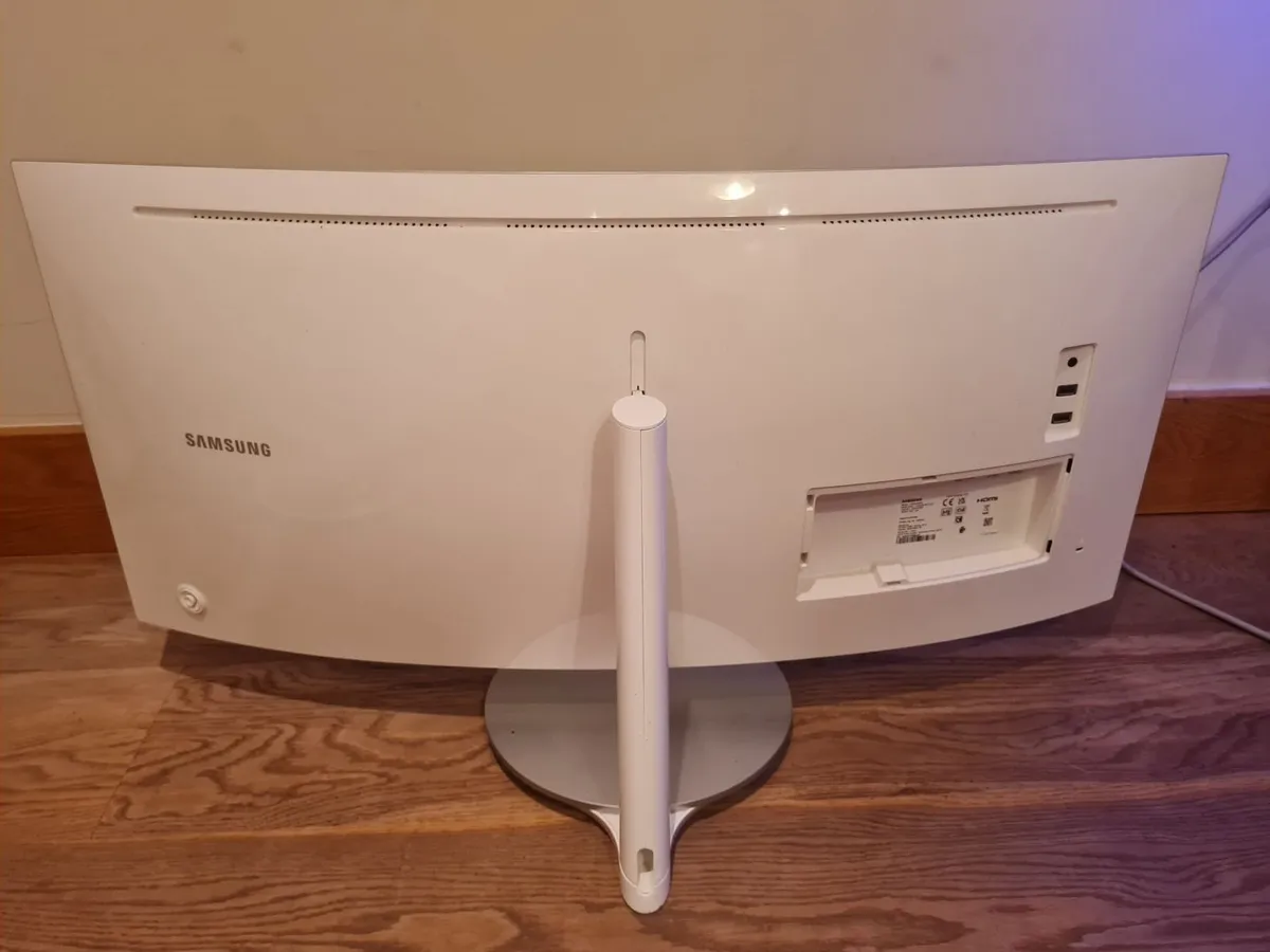 Gaming monitor - Image 3