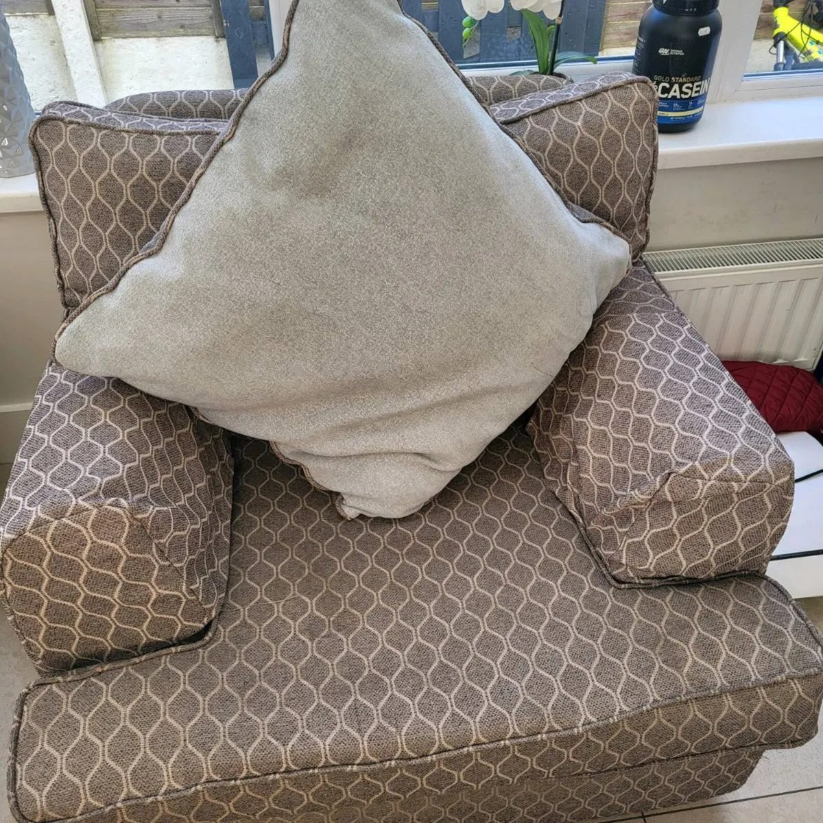 2 seater and 1 seater - Image 1