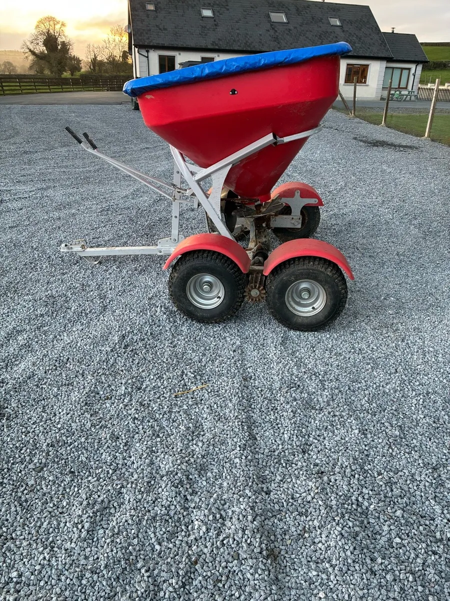 Manure spreader for a quad - Image 2