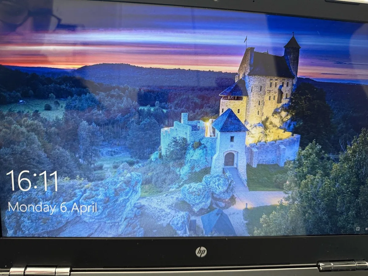 HP Laptop - Image 3