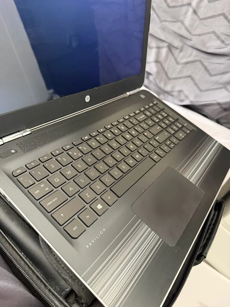 HP Laptop - Image 4