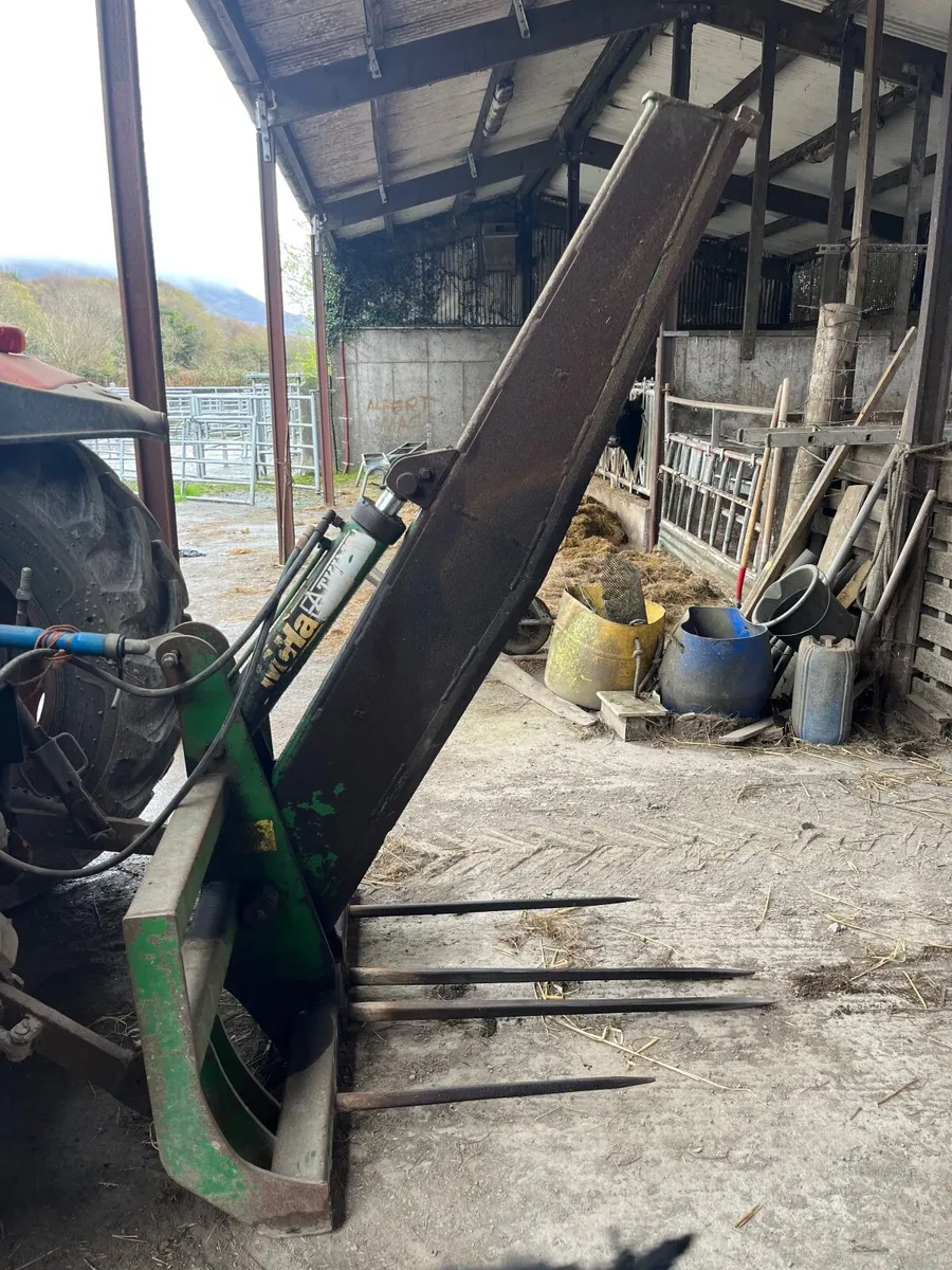 Bale splitter - Image 2