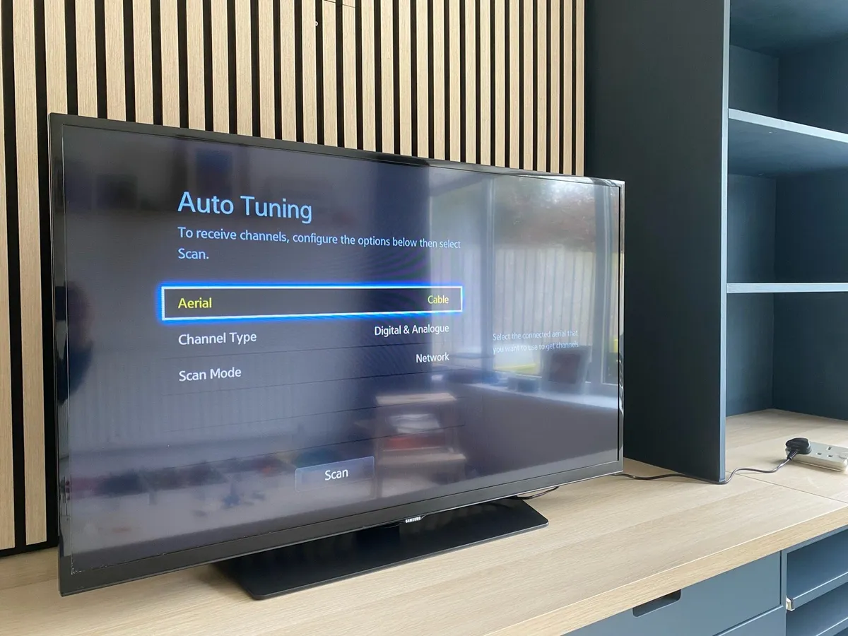 Samsung 42inch TV - Image 1