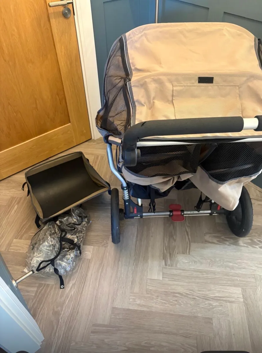 Out n about Double buggy - Image 2