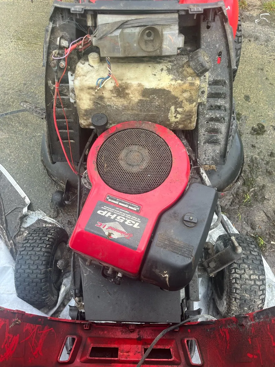 Castle garden lawnmower - Image 2