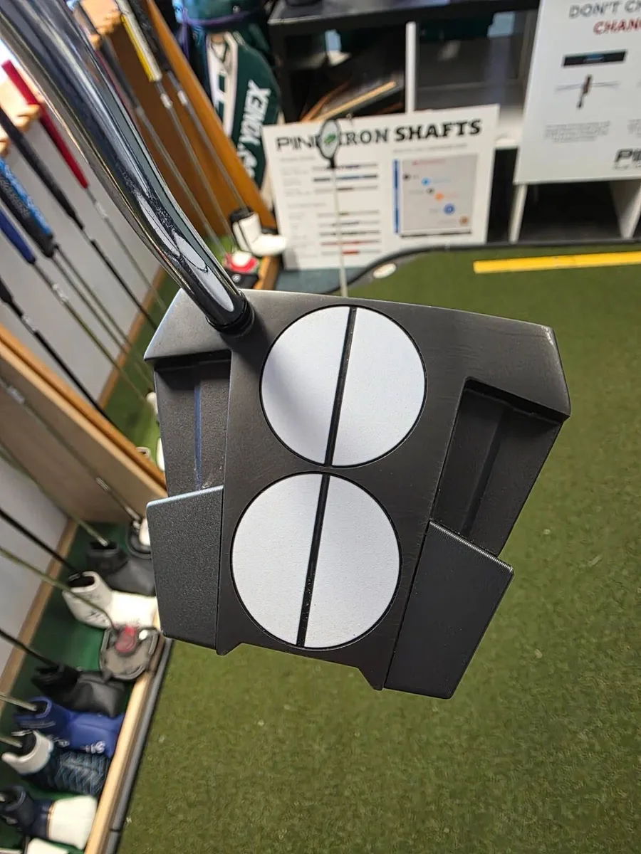 Odyssey 2-Ball Tour Lined Putter - Image 2