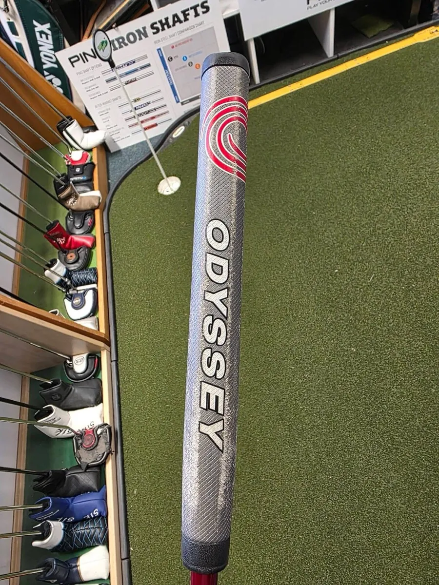 Odyssey 2-Ball Tour Lined Putter - Image 4