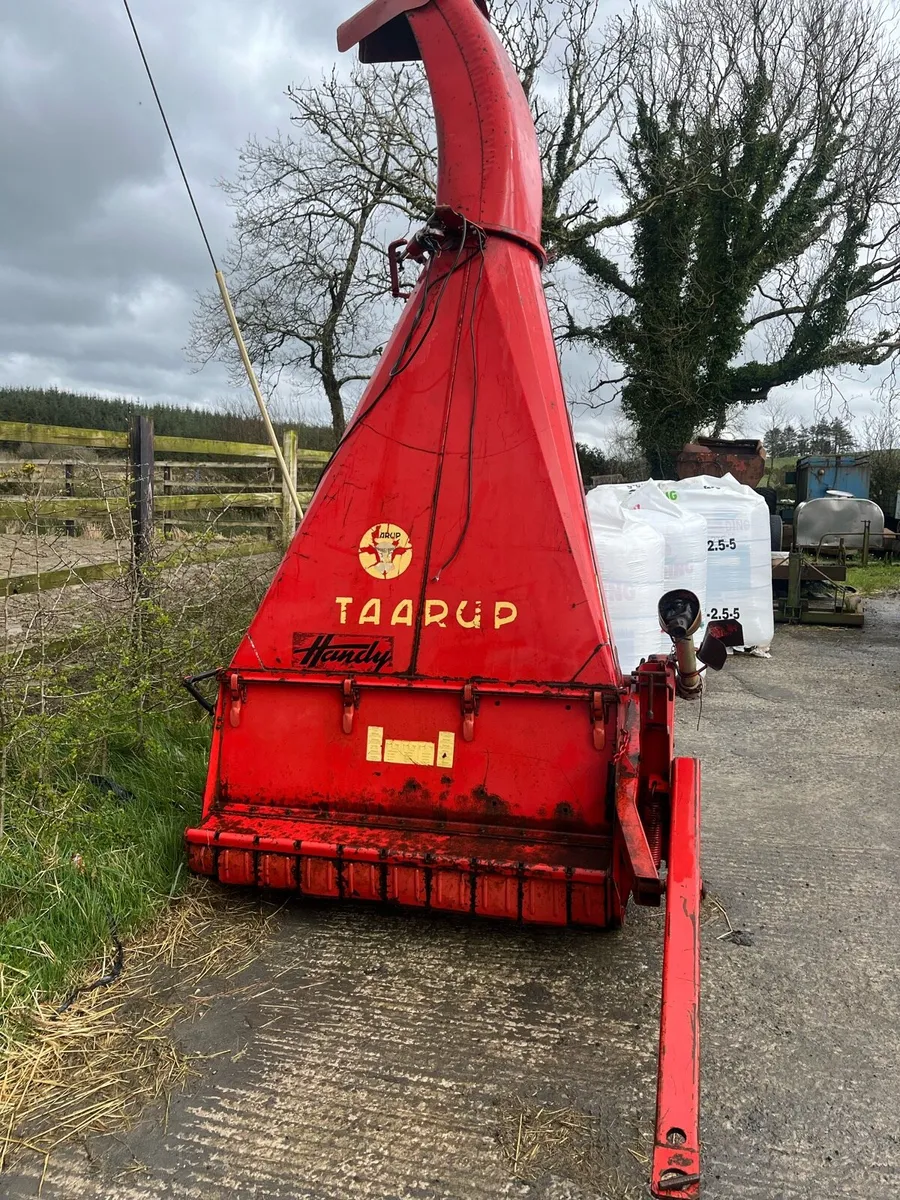 Taarup harvester - Image 1