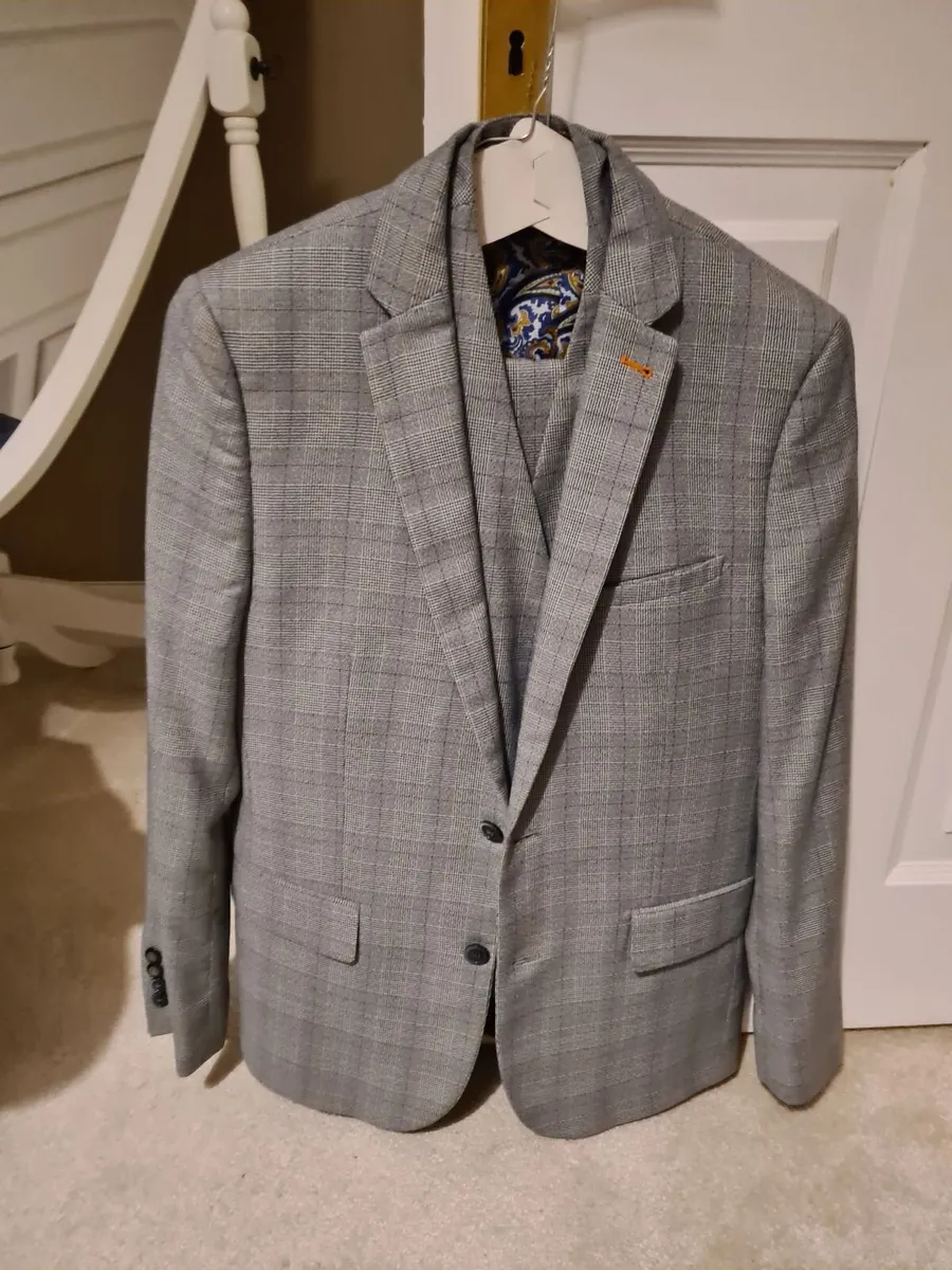 3 piece suit in grey