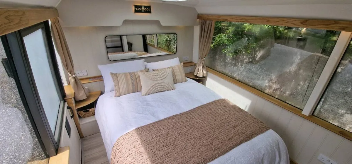 Newly Converted Luxury Coach

  - Image 3