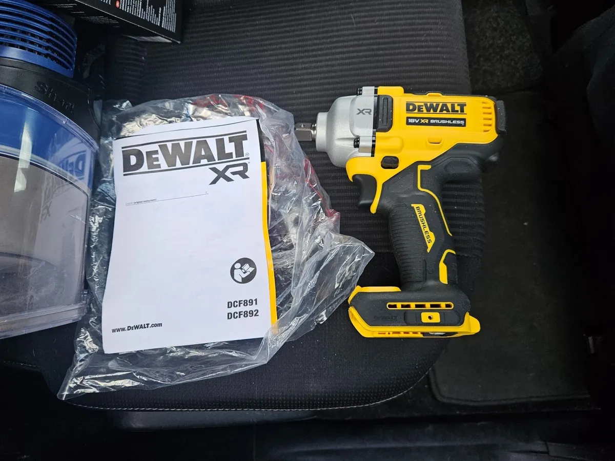 Dewalt Impact Wrench 1/2" Cordless DCF891 Body onl