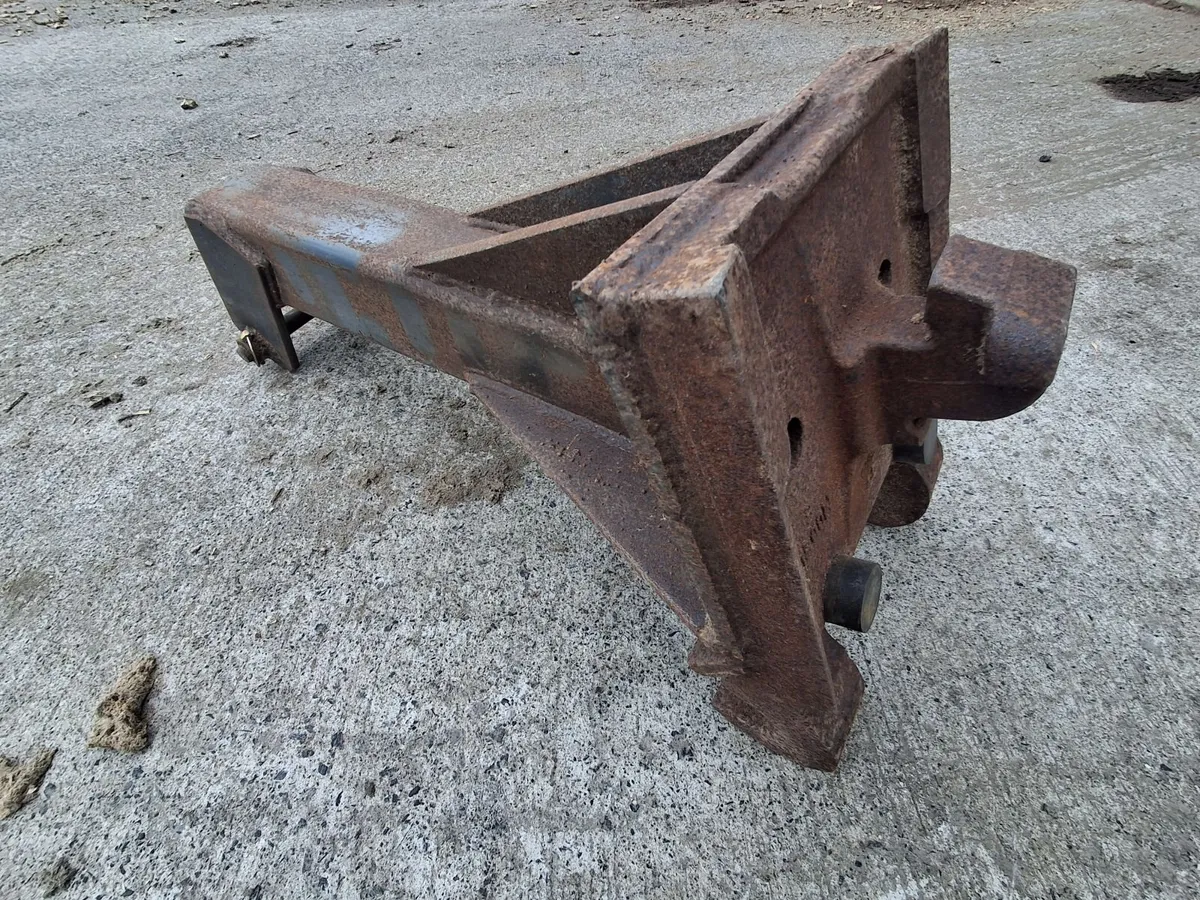 KLAC Hitch - Image 1