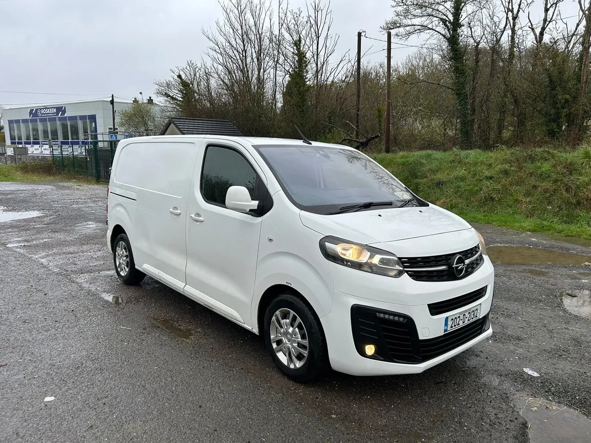 2020 opal vivaro sportive - Image 1