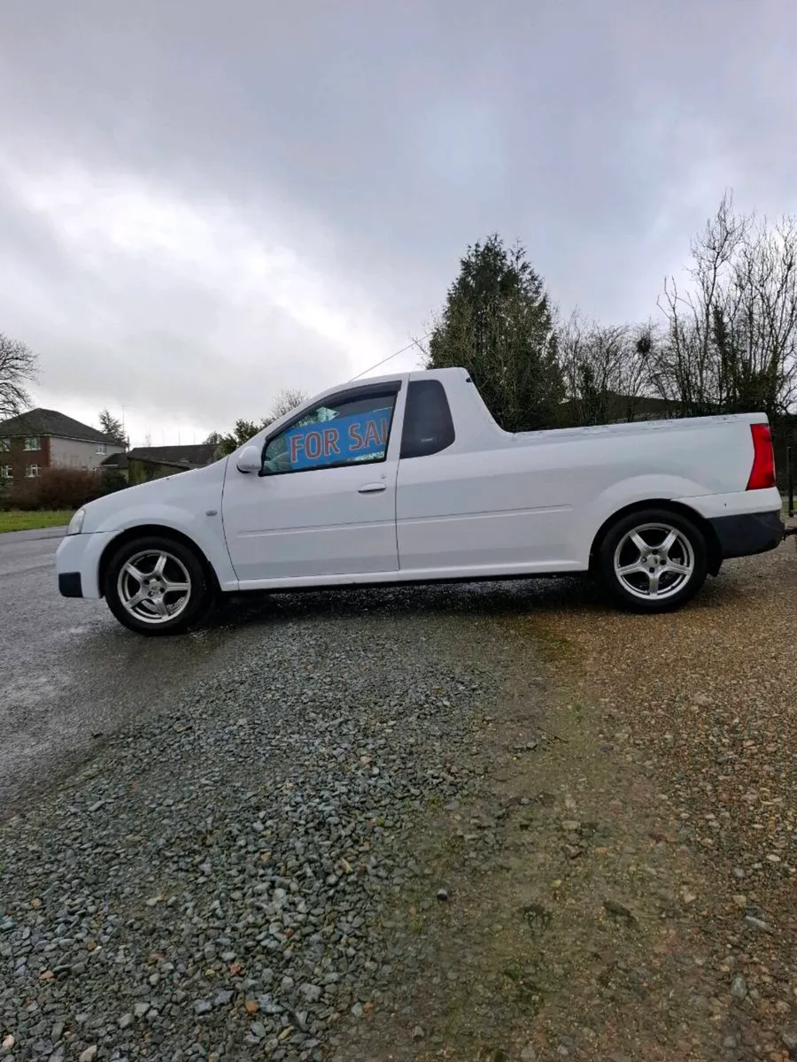 Nissan 'UTE' Pickup - Image 2