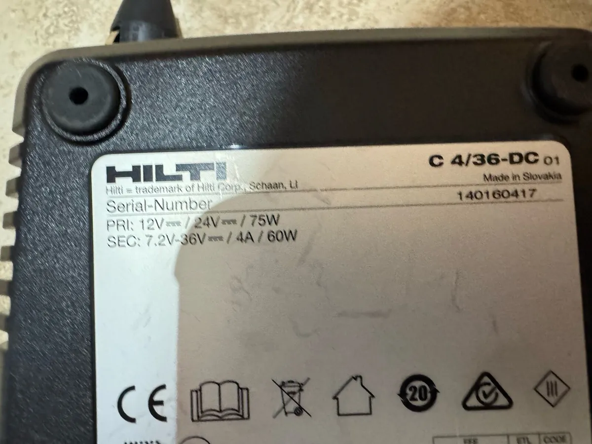 Hilti charger - Image 2