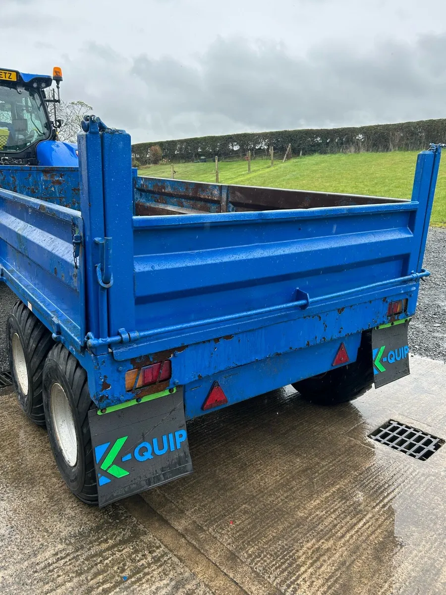 Tipping trailer - Image 2