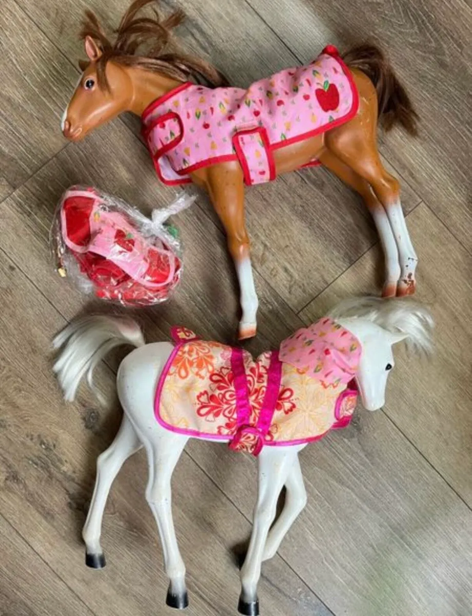 Bundle of toys - Image 1