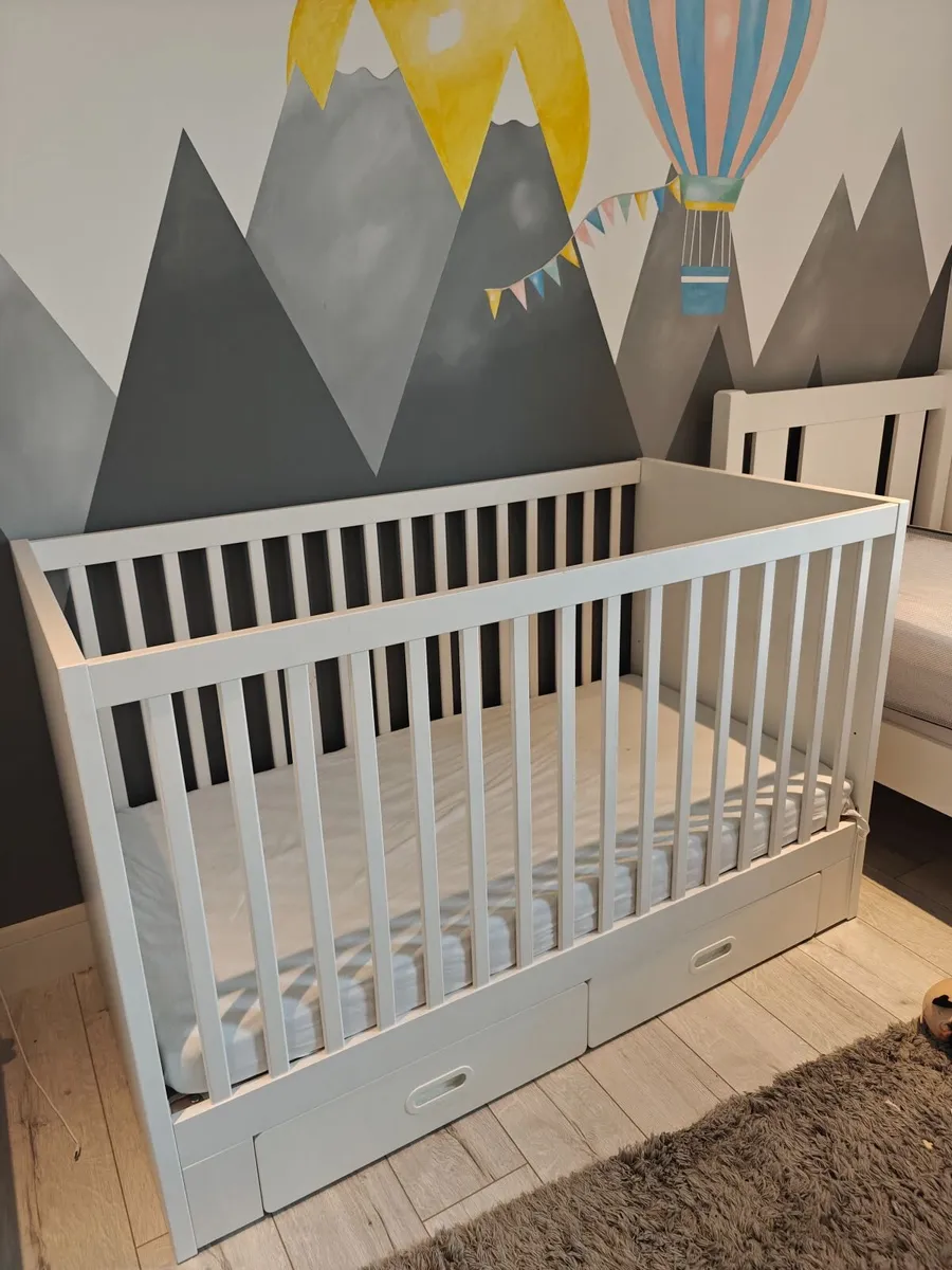 Cot/Cot Bed - Image 2