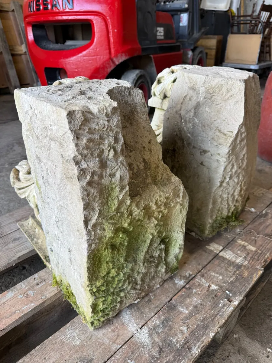 Pair stone corbels from Church  Balcony. - Image 3