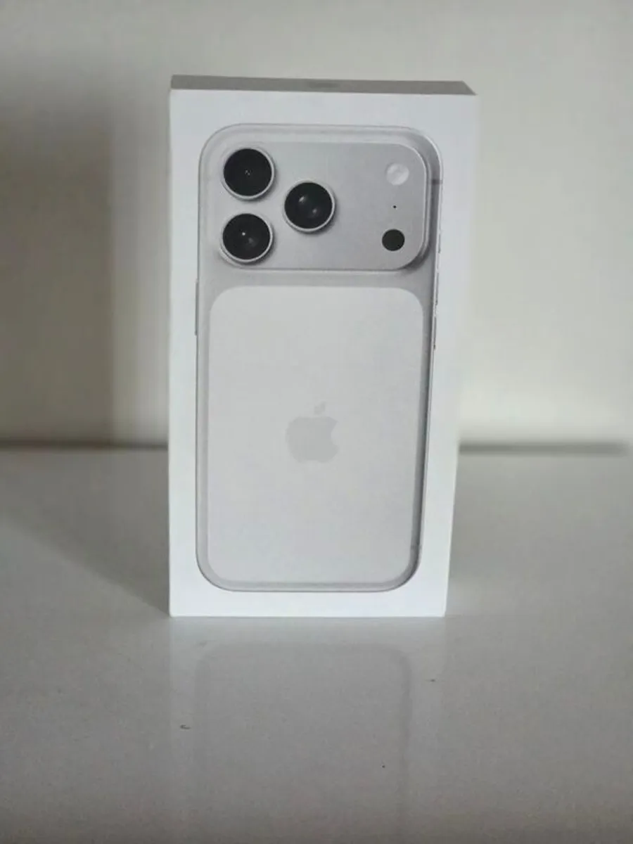 IPhone 17 Pro Silver Model A3523 256GB Sim Free Sealed 1 year Apple Warranty upon Activation UK version Open to Trade or Swap - Image 1