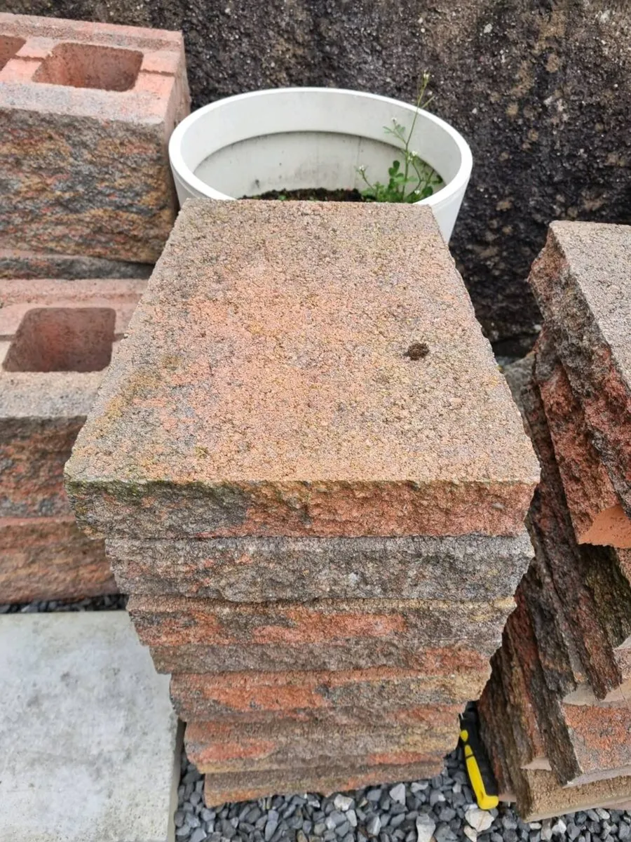 Blocks and capping - Image 2