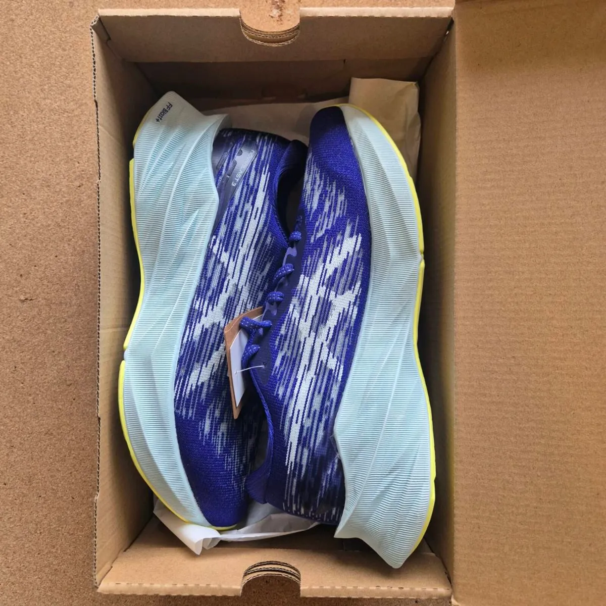 Asics Novablast 3, UK5/EU 38, Brand New - Image 2